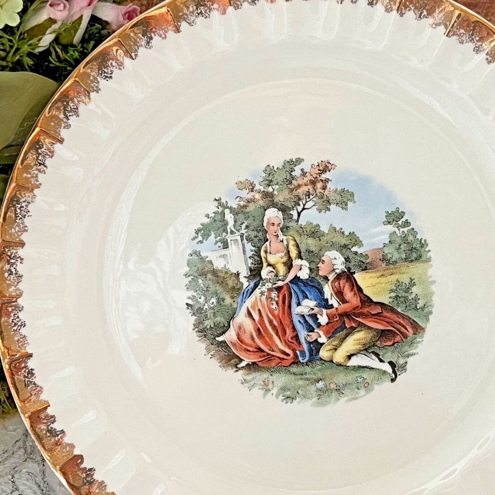 Vintage Courting Couple Gold Trimmed Plate 7โ